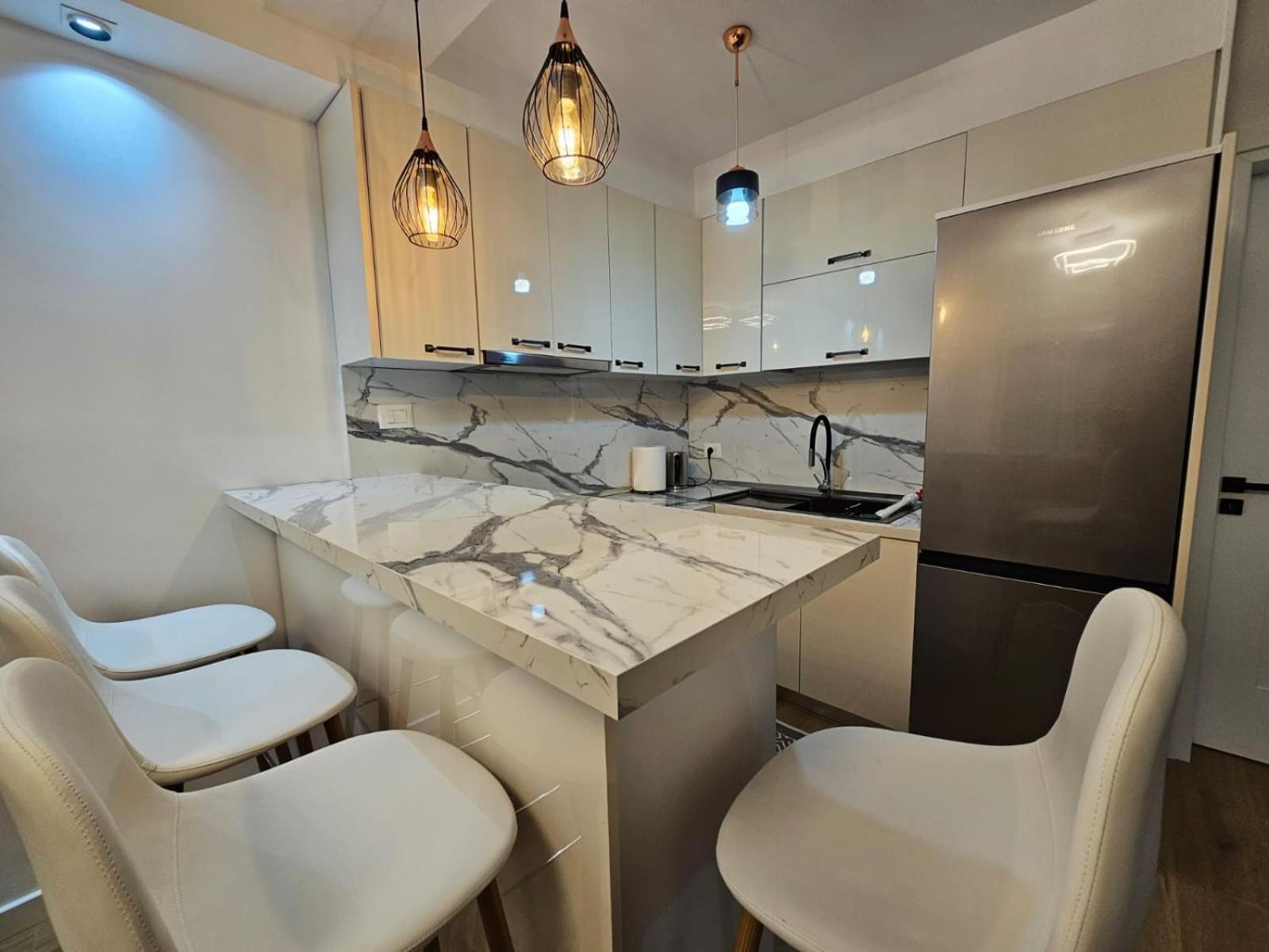 Elois Luxury Apartment Tirana Exterior foto